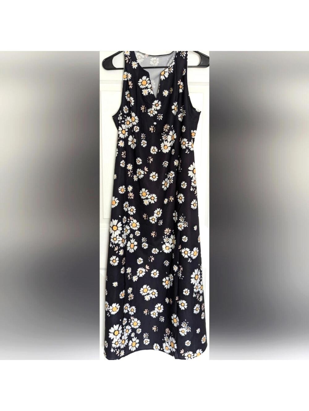 Floral Sleeveless Maxi Dress - Black With White & Yellow Flowers Pockets